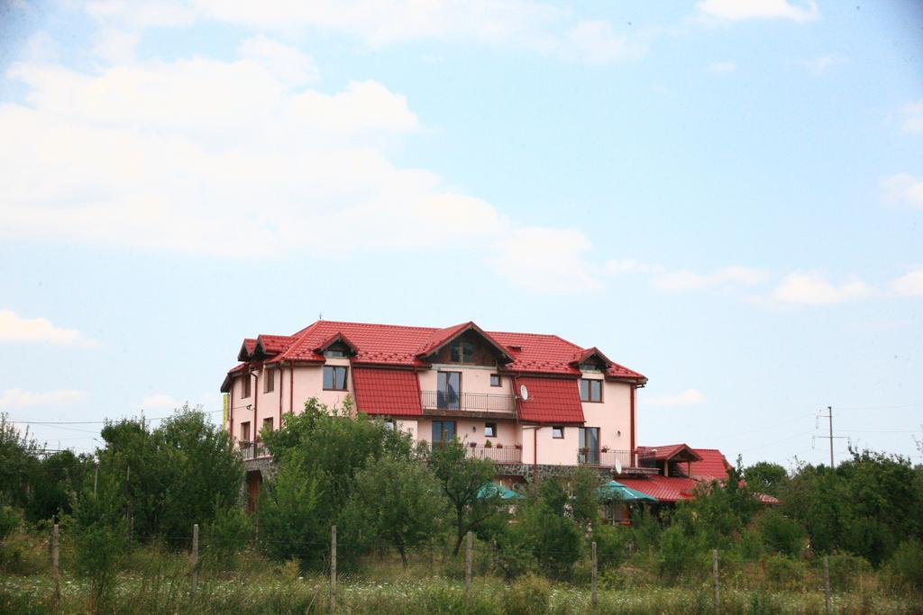 Heaven Hotel Saliste  Ngoại thất bức ảnh